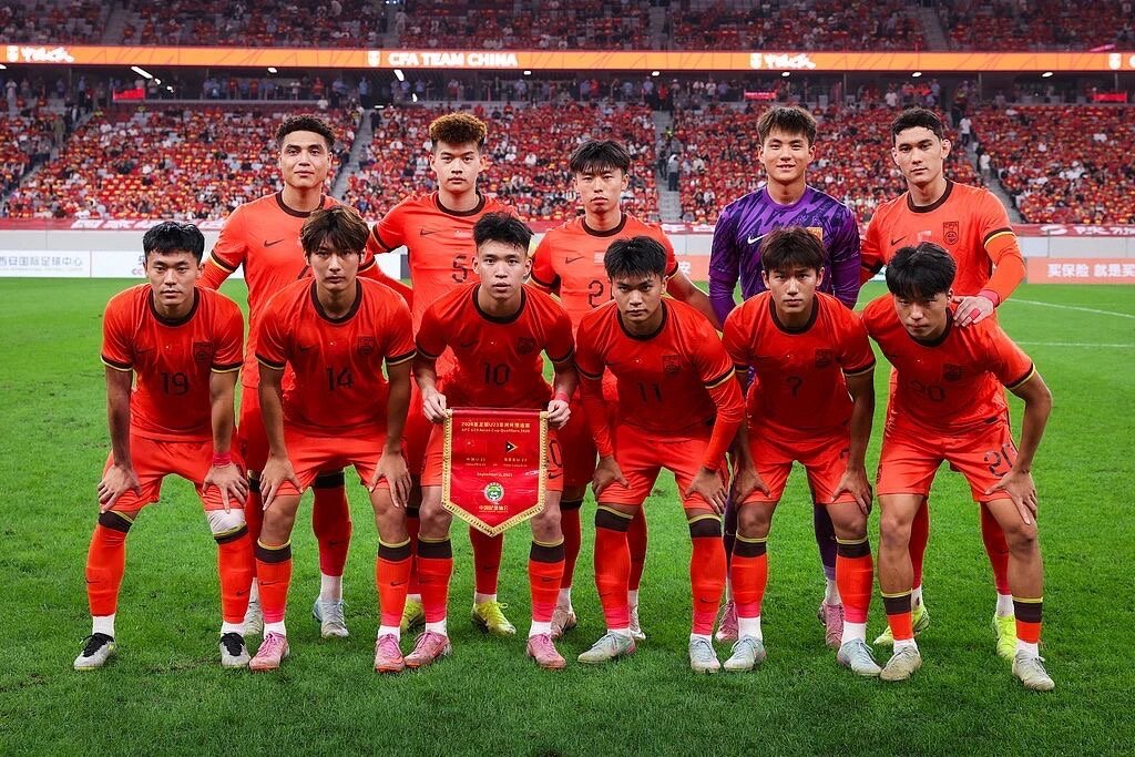 亚锦赛女子,冰球首场比,中国女队旗,KaiYun,开云,kaiyun·开云（中国）入口,开云官网,kaiyun·开云（中国）APP下载